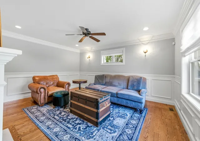 Photo 4 of Sale Pending at 4 Weld St, Roslindale, MA 02131 | MLS# 73574618 | Listing updated on 2026-09-28