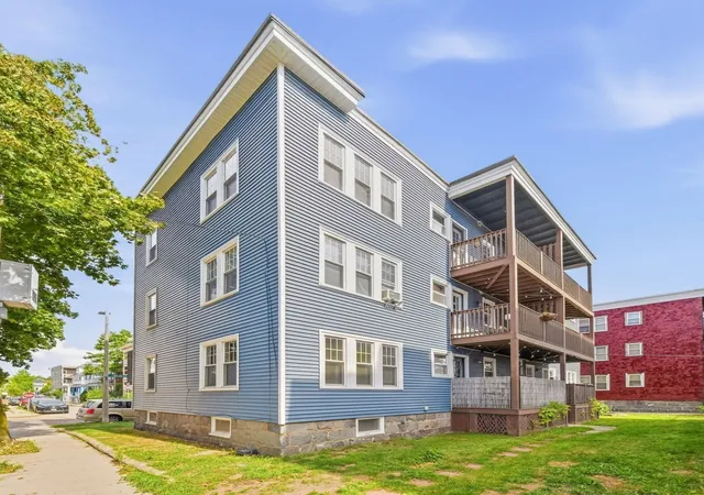 Photo 3 of Condo for sale at 103 Welles Ave #3R, Dorchester Center, MA 02124 | MLS# 73581843 | Listing updated on 2026-09-28