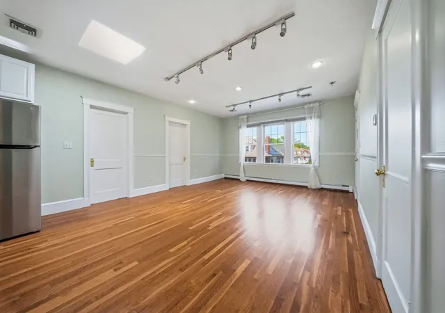 Listing Photo 5 - Condo for sale in building located at 103 Welles Ave, Boston, MA 02124 - Unit #3R
