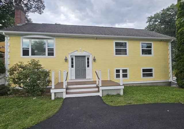 Photo 3 of Single family home for sale at 1 Stuart St, Wilmington, MA 01887 | MLS# 73575752 | Listing updated on 2026-09-18