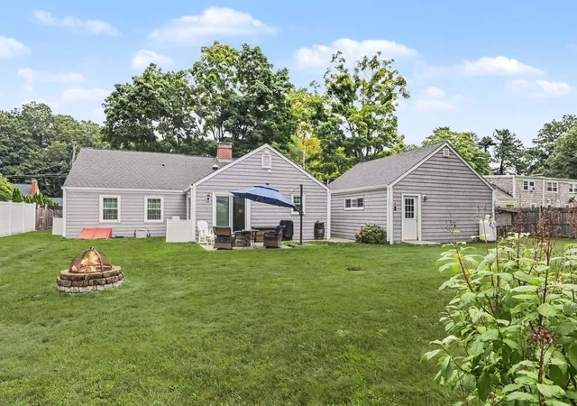 Photo 3 of Single family home for sale at 25 Tingley, Cumberland, RI 02864 | MLS# 73580125 | Listing updated on 2026-09-30