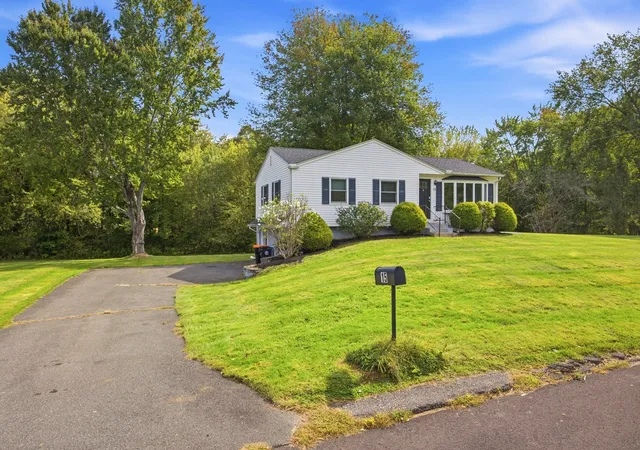 Photo 3 of Single family home for sale at 15 Edison Dr, South Hadley, MA 01075 | MLS# 73583708 | Listing updated on 2026-10-03