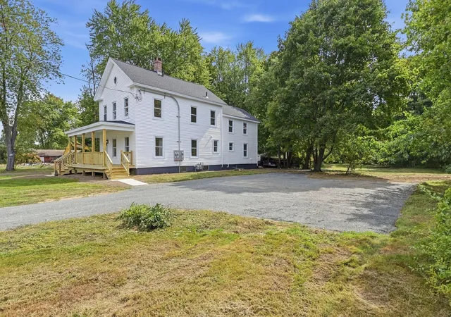 Listing Photo 3 - Condo for sale in building located at 74 S Maple St, Westfield, MA 01085