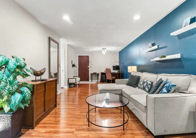Photo 4 of Sale Pending at 10 Karen Cir #14, Billerica, MA 01821 | MLS# 73573753 | Listing updated on 2026-09-29