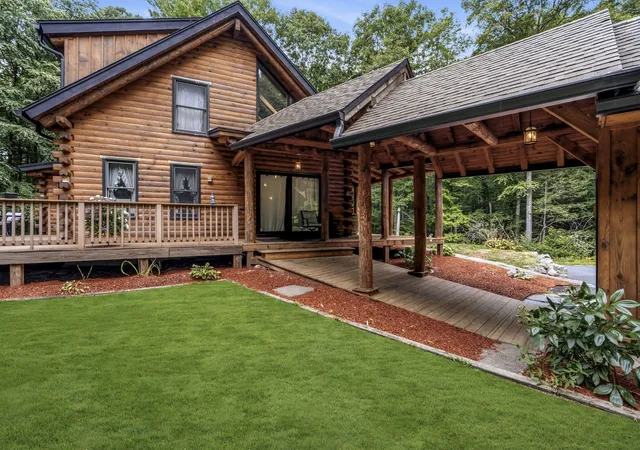 Photo 3 of Single family home for sale at 82 Crooked Ledge Rd, Southampton, MA 01073 | MLS# 73573305 | Listing updated on 2026-09-14
