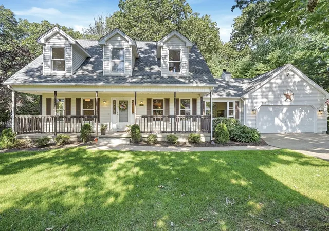 Photo 1 of Single family home for sale at 690 Converse St, Longmeadow, MA 01106 | MLS# 73579545 | Listing updated on 2026-10-27