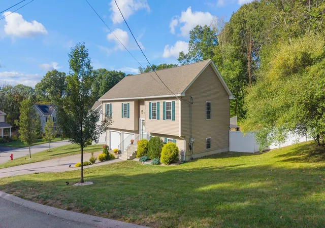 Photo 2 of Single family home for sale at 16 Liane Dr, Woonsocket, RI 02895 | MLS# 73585122 | Listing updated on 2026-10-21