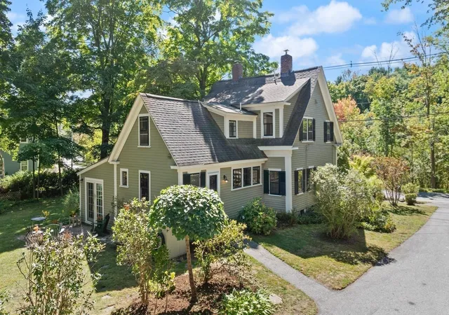 Single family home for sale at 52 S Main, Topsfield, MA 01983 | MLS# 73578806