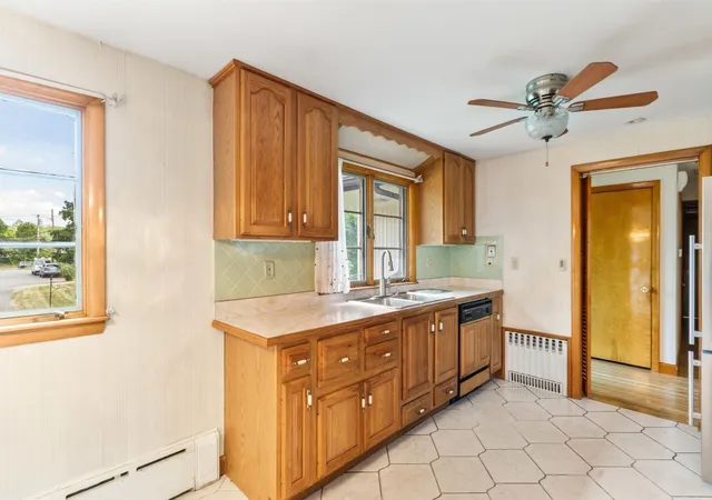 Photo 3 of Single family home for sale at 28 Richardi Ln, Braintree, MA 02184 | MLS# 73572762 | Listing updated on 2026-09-15