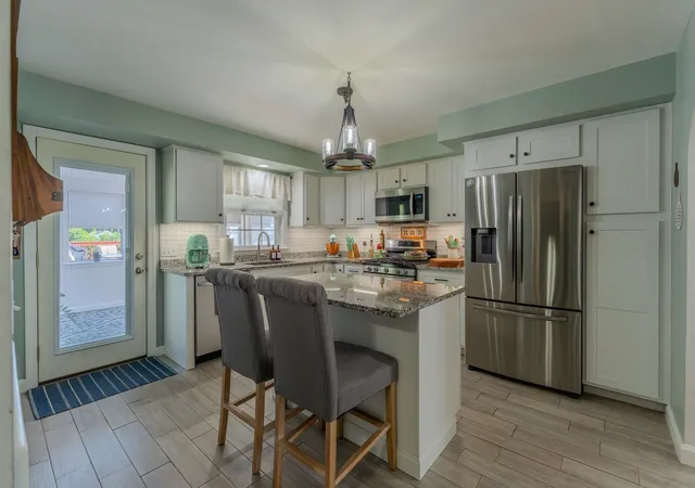 Photo 4 of Sale Pending at 282 Longhill Ave, Somerset, MA 02726 | MLS# 73572000 | Listing updated on 2026-09-23