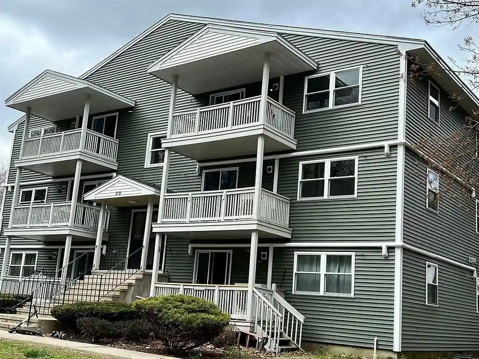 Listing Photo 1 - Condo for sale in 20 Abbey Rd located at 20 Abbey Rd, Leominster, MA 01453 - Unit #306