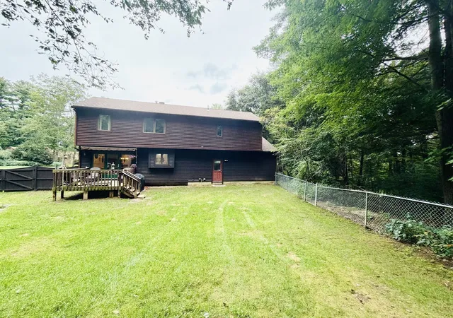 Photo 4 of Sale Pending at 133 Cottonwood Ln, Agawam, MA 01001 | MLS# 73573577 | Listing updated on 2026-09-30
