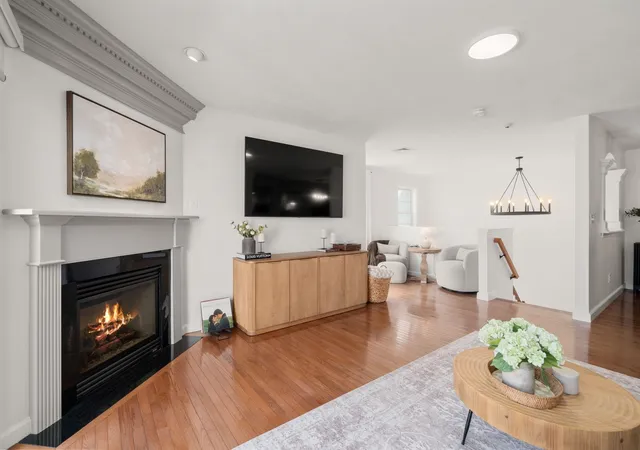 Listing Photo 4 - Condo for sale in building located at 404 Tamarack Ln, Abington, MA 02351 - Unit #404