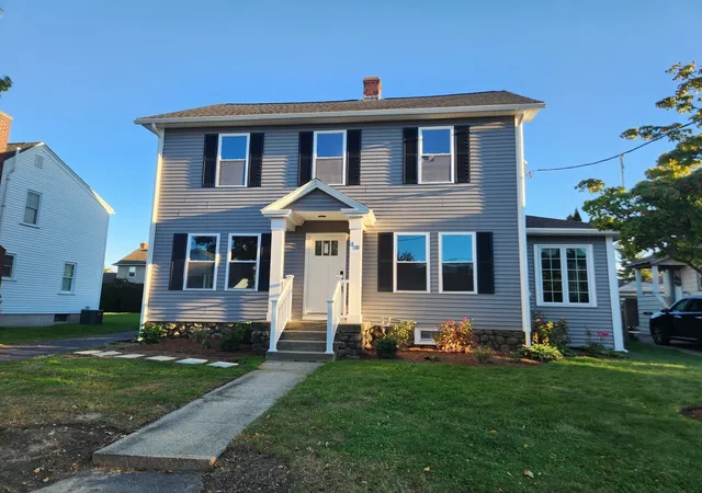 Photo 1 of Single family home for sale at 10 Arbutus Rd, Worcester, MA 01606 | MLS# 73585163 | Listing updated on 2026-10-05