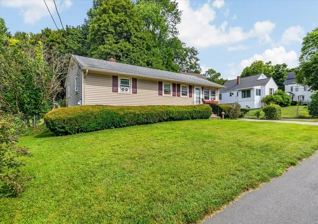 Photo 3 of Single family home for sale at 210 Stafford St, Worcester, MA 01603 | MLS# 73572865 | Listing updated on 2026-09-13