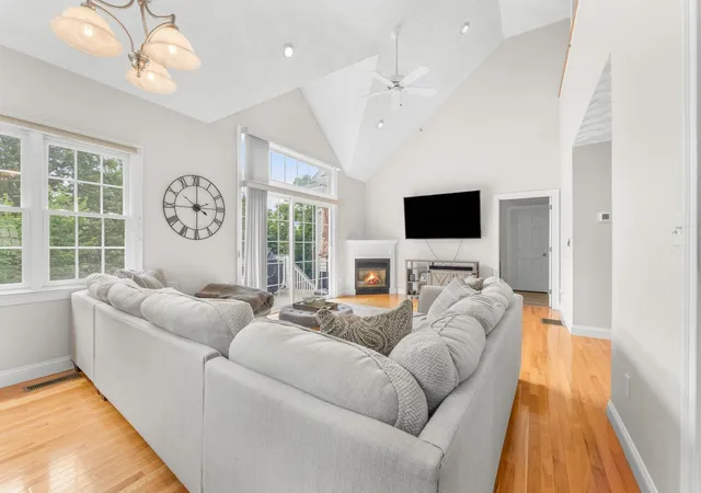 Photo 4 of Condo for sale at 10 Charnstaff Ln #404, Billerica, MA 01821 | MLS# 73570746 | Listing updated on 2026-09-09