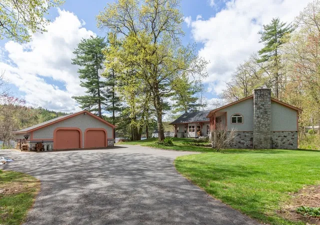 Photo 1 of Single family home for sale at 21 Hinds Ln, Pelham, NH 03076 | MLS# 73574646 | Listing updated on 2026-09-09