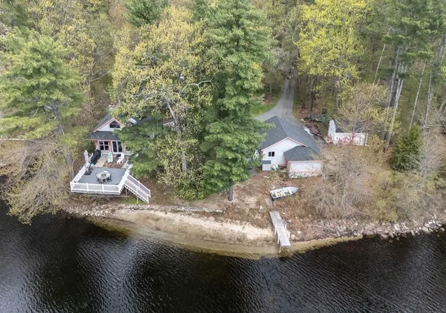 Photo 3 of Single family home for sale at 21 Hinds Ln, Pelham, NH 03076 | MLS# 73574646 | Listing updated on 2026-09-13