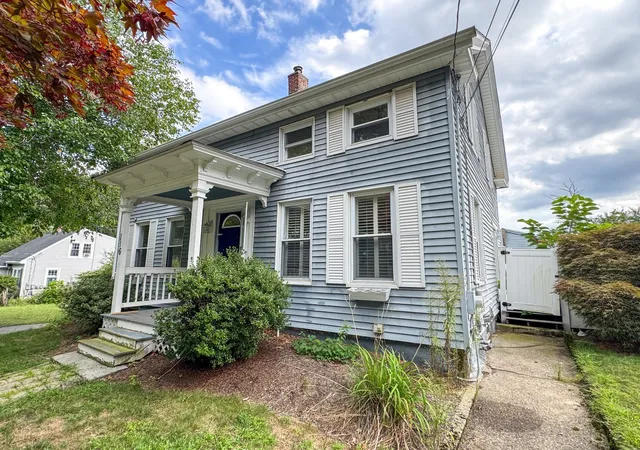 Photo 2 of Single family home for sale at 116 Leedham St, Attleboro, MA 02703 | MLS# 73571595 | Listing updated on 2026-09-15