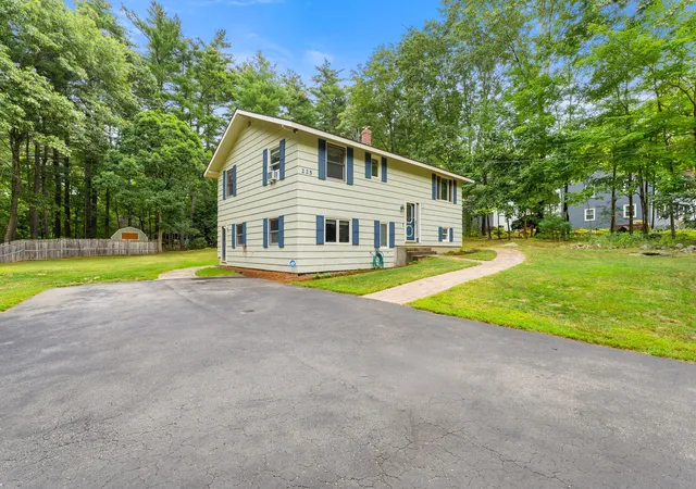 Photo 2 of Single family home for sale at 225 Taylor Rd, Stow, MA 01775 | MLS# 73573486 | Listing updated on 2026-09-17