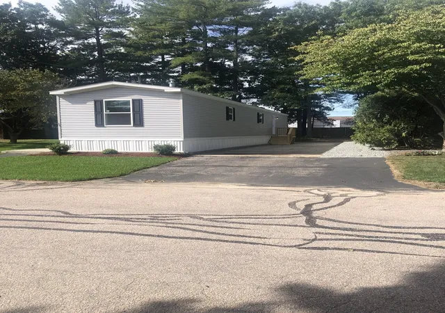 Photo 3 of Manufactured home for sale at 35 Woodchip Sq, North Attleboro, MA 02760 | MLS# 73576137 | Listing updated on 2026-09-15