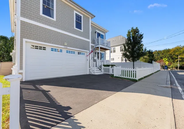 Photo 3 of Single family home for sale at 1260 Sea St, Quincy, MA 02169 | MLS# 73583192 | Listing updated on 2026-10-09