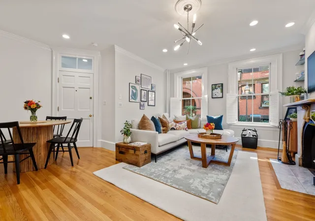 Photo 2 of Sale Pending at 41 Pinckney St #1, Boston, MA 02114 | MLS# 73574292 | Listing updated on 2026-10-02