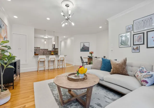Photo 3 of Sale Pending at 41 Pinckney St #1, Boston, MA 02114 | MLS# 73574292 | Listing updated on 2026-10-02