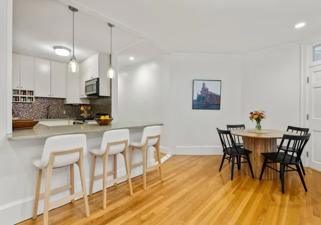Photo 3 of Sale Pending at 41 Pinckney St #1, Boston, MA 02114 | MLS# 73574292 | Listing updated on 2026-10-02