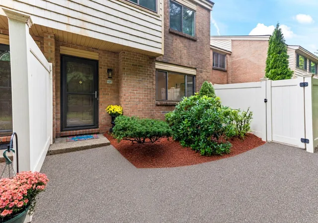 Condo for sale at 131 Greenbrook Dr #131, Stoughton, MA 02072 | MLS# 73584280