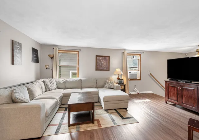 Photo 4 of Single family home for sale at 29 Cedar Hl Ter, Swampscott, MA 01907 | MLS# 73565593 | Listing updated on 2026-09-13
