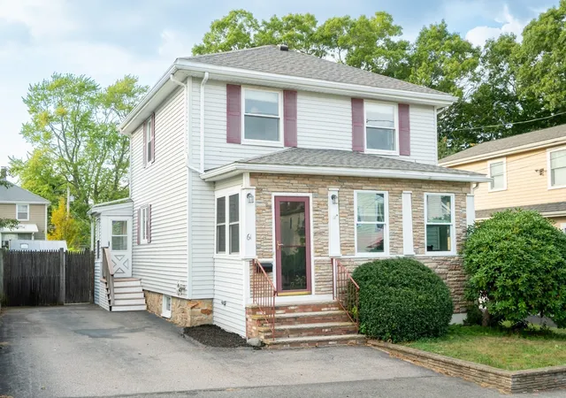 Photo 1 of Single family home for sale at 61 Edgemont Rd, Braintree, MA 02184 | MLS# 73574226 | Listing updated on 2026-09-25