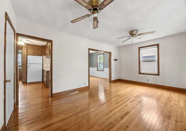 Photo 4 of Single family home for sale at 61 Edgemont Rd, Braintree, MA 02184 | MLS# 73574226 | Listing updated on 2026-09-25