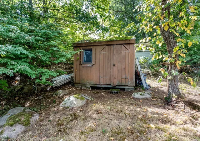 Photo 3 of Sale Pending at 20 Crest Ave, East Weymouth, MA 02189 | MLS# 73572007 | Listing updated on 2026-09-23