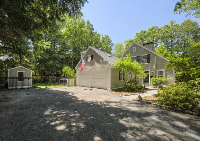 Photo 3 of Single family home for sale at 284 Woodland Rd, Chestnut Hill, MA 02467 | MLS# 73573502 | Listing updated on 2026-09-12