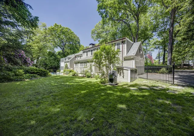 Photo 4 of Single family home for sale at 284 Woodland Rd, Chestnut Hill, MA 02467 | MLS# 73573502 | Listing updated on 2026-09-12