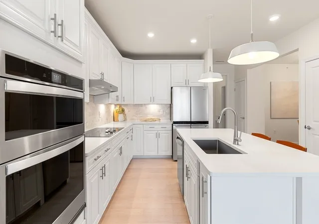 Photo 3 of Condo for sale at 320 Martins Landing #511, North Reading, MA 01864 | MLS# 73574476 | Listing updated on 2026-09-13