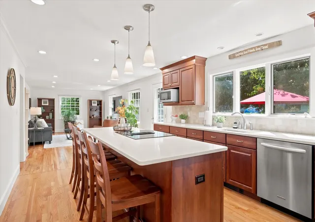 Photo 3 of Single family home for sale at 21 Woodbridge Rd, North Andover, MA 01845 | MLS# 73573924 | Listing updated on 2026-09-13