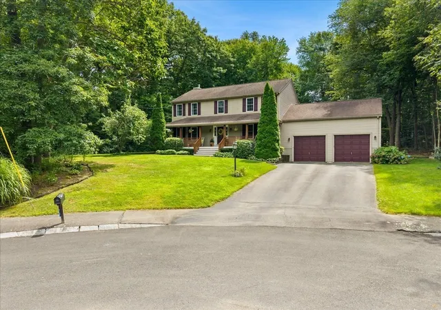Photo 2 of Single family home for sale at 194 Woodlawn St, East Taunton, MA 02718 | MLS# 73573231 | Listing updated on 2026-09-12