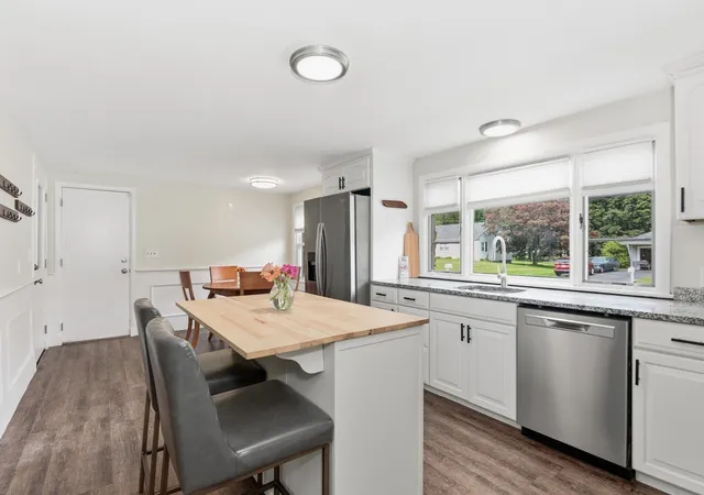 Photo 3 of Sale Pending at 71 Norlen Park, Bridgewater, MA 02324 | MLS# 73571462 | Listing updated on 2026-09-07
