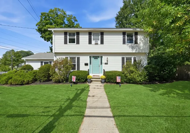 Photo 1 of Single family home for sale at 380 Plumtree Rd, Springfield, MA 01118 | MLS# 73575756 | Listing updated on 2026-09-11