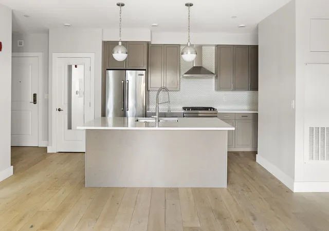 Photo 3 of Condo for sale at 1650 Commonwealth Ave #204, Brighton, MA 02135 | MLS# 73571598 | Listing updated on 2026-09-07