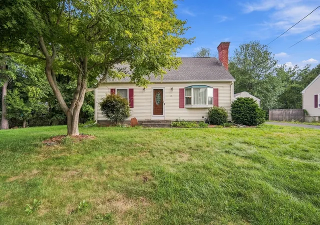 Photo 1 of Single family home for sale at 31 Brook St, East Longmeadow, MA 01028 | MLS# 73580547 | Listing updated on 2026-10-26
