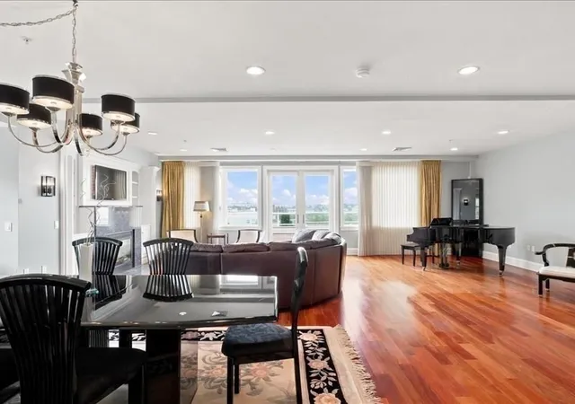 Listing Photo 4 - Condo for sale in building located at 1 Longbeach Ave, Hull, MA 02045 - Unit #101