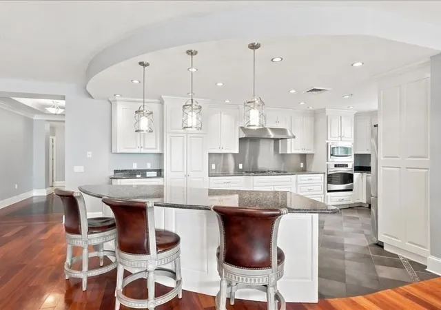 Listing Photo 5 - Condo for sale in building located at 1 Longbeach Ave, Hull, MA 02045 - Unit #101