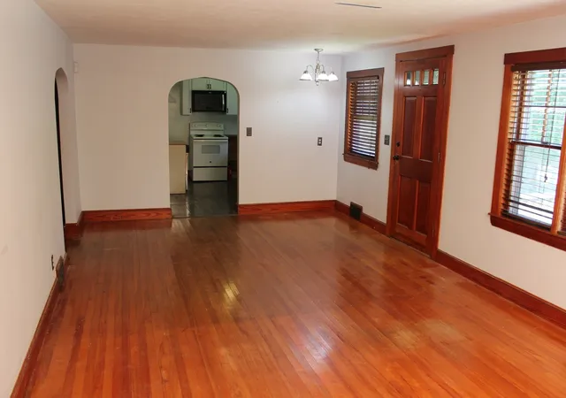 Photo 3 of Single family home for sale at 390 Worcester Rd, Barre, MA 01005 | MLS# 73577829 | Listing updated on 2026-10-09
