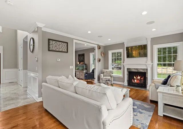 Photo 4 of Single family home for sale at 92 Plain St W, Berkley, MA 02779 | MLS# 73573460 | Listing updated on 2026-09-12