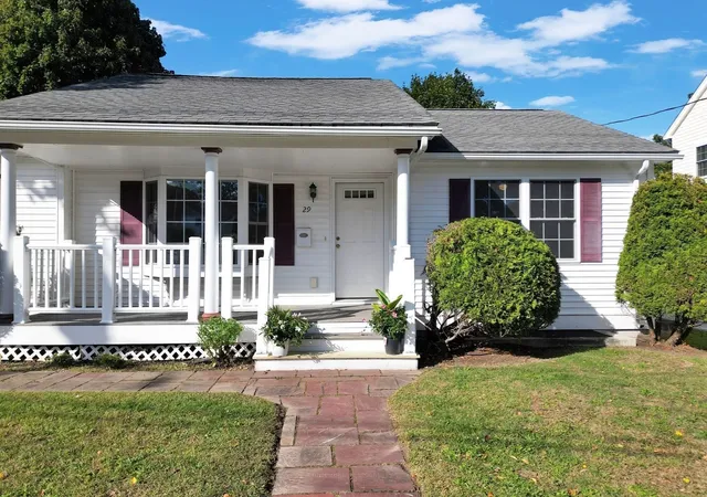 Photo 3 of Single family home for sale at 29 Ashworth Rd, Quincy, MA 02171 | MLS# 73583514 | Listing updated on 2026-10-02