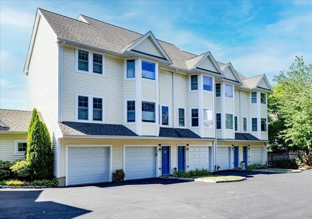Photo 1 of Sale Pending at 14 1/2 Roundy St #4, Beverly, MA 01915 | MLS# 73577281 | Listing updated on 2026-10-29