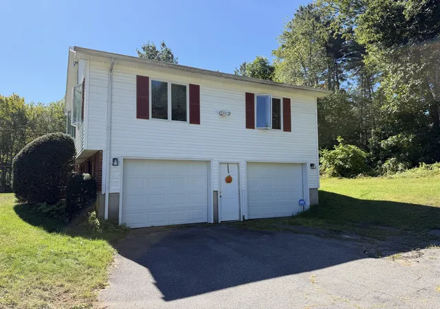 Photo 3 of Sale Pending at 1 Webster Rd, Ware, MA 01082 | MLS# 73583276 | Listing updated on 2026-10-14
